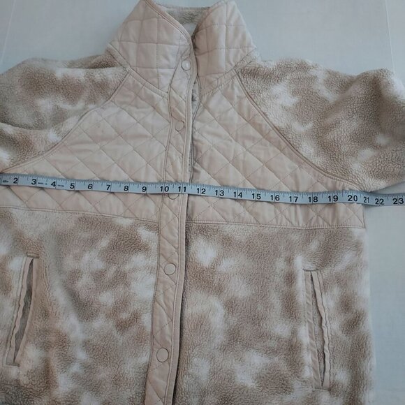 Abercrombie & Fitch Quilted Camo Print Fleece Jacket Size Small - Picture 6 of 12